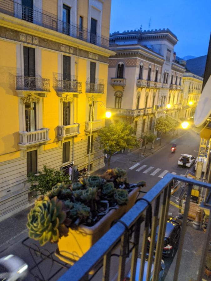 Appartamento Saragone Salerno Esterno foto